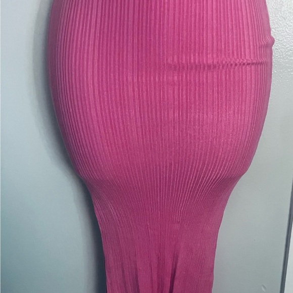 Pink Ribbed Midi Dress - Picture 4 of 4